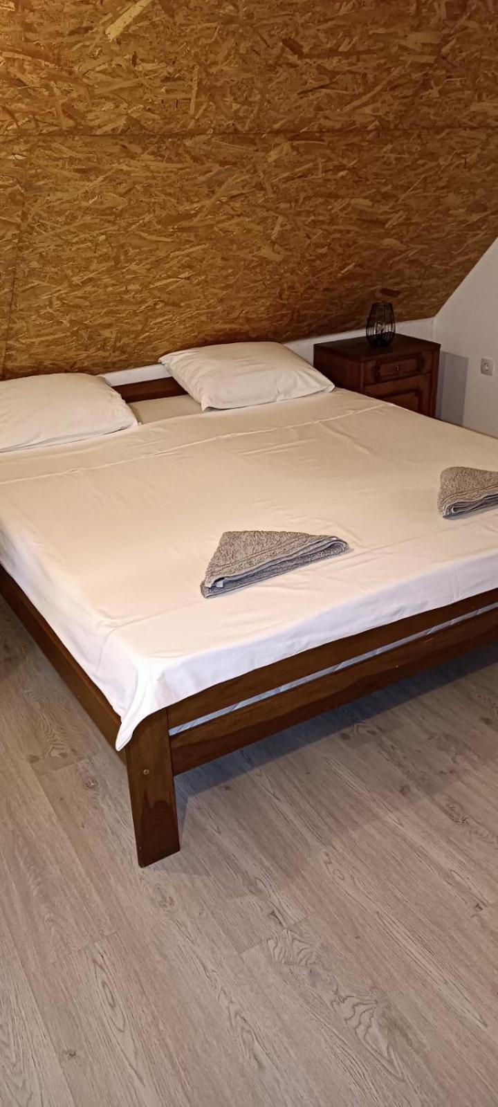 Pyramid Holiday House Visoko Buitenkant foto